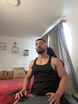 Ezzio Scolaro online show from November 2025 01:55:02 PM