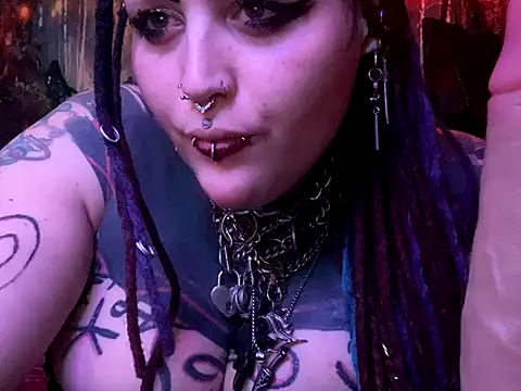 nyxvelon online show from November 2025 05:17:01 AM