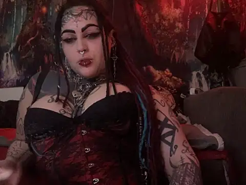 nyxvelon online show from November 2025 05:26:01 PM