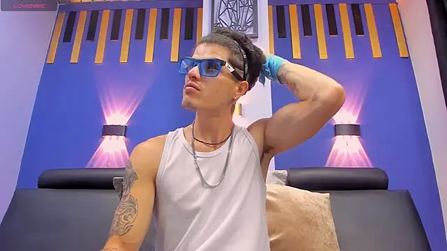 imsammytop online show from October 2025 11:17:01 AM