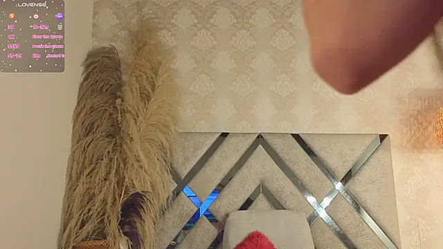 Snapshot of kimhilton_ chatting on December 2025 03:58:02 AM kimhilton online show from December 2025 03:58:02 AM