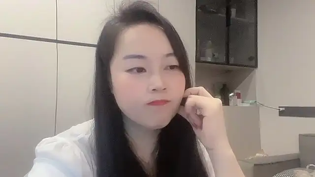 zhiqiu- online show from October 2025 05:13:02 PM