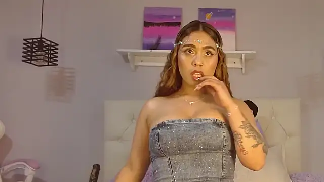 Aitanafox online show from October 2025 07:18:01 AM