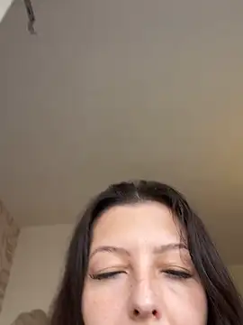 Snapshot of LuluMaexox chatting on October 2025 09:40:01 AM LuluMaexox online show from October 2025 09:40:01 AM