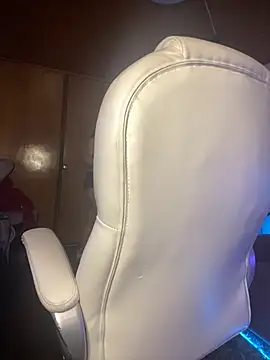Emmi boobs online show from October 2025 03:25:02 AM