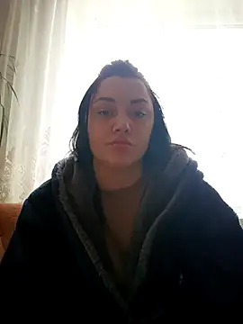 Snapshot of LuceSkys chatting on November 2025 10:48:02 AM LuceSkys online show from November 2025 10:48:02 AM