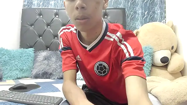 sexyboys cutex18 online show from November 2025 09:38:02 PM