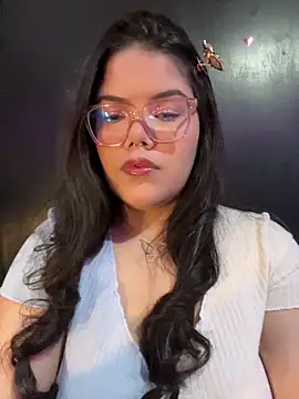 Snapshot of GabrielleMarsh1 chatting on December 2025 04:21:01 AM GabrielleMarsh1 online show from December 2025 04:21:01 AM
