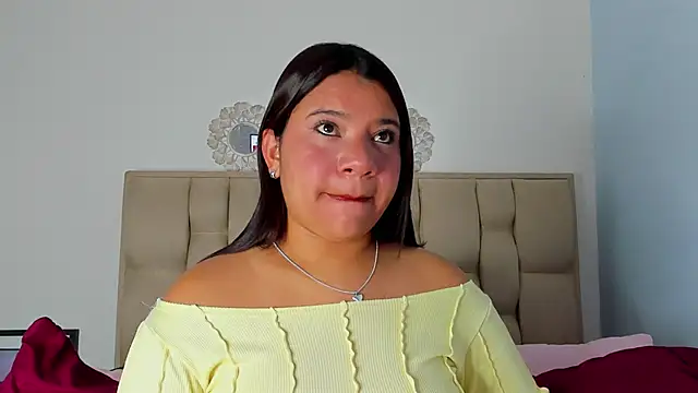 Stefany Bam online show from November 2025 01:09:02 AM