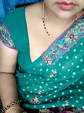 Snapshot of Rashmi_011 chatting on April 2026 11:57:02 PM Rashmi 011 online show from April 2026 11:57:02 PM