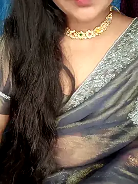 Snapshot of Rashmi_011 chatting on June 2026 12:35:02 AM Rashmi 011 online show from June 2026 12:35:02 AM