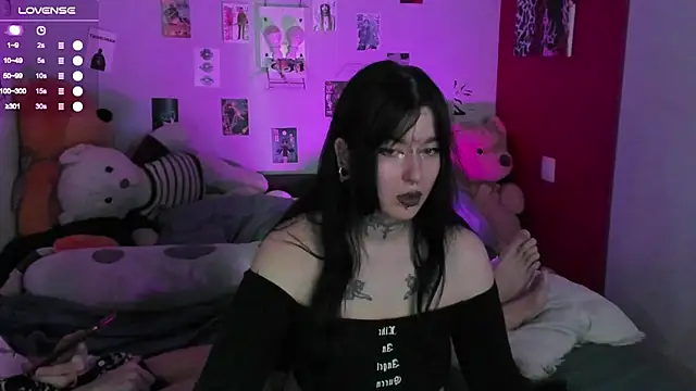 Snapshot of g4tito chatting on November 2025 06:57:02 AM g4tito online show from November 2025 06:57:02 AM