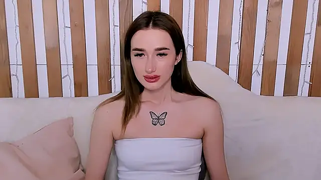 Snapshot of Olivia_Grantt chatting on October 2025 01:17:02 AM Olivia Grantt online show from October 2025 01:17:02 AM