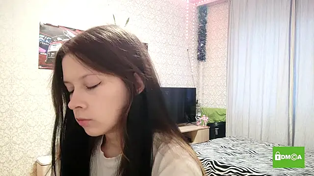 Snapshot of babylilcute chatting on October 2025 11:24:01 AM babylilcute online show from October 2025 11:24:01 AM