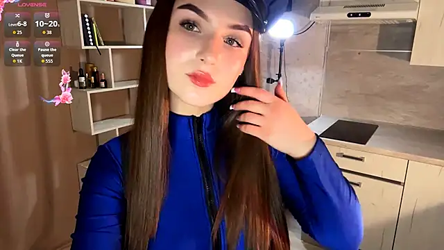 RinaModel online show from November 2025 06:02:01 PM