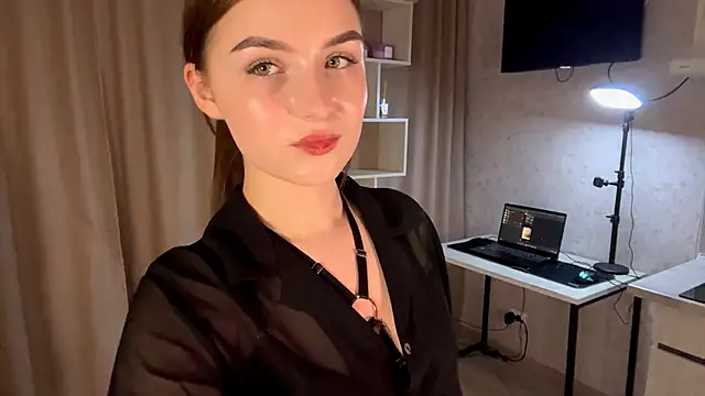 RinaModel online show from November 2025 08:09:01 PM