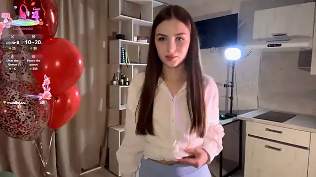 RinaModel online show from November 2025 08:18:01 PM