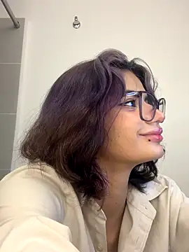 Snapshot of sukulaurens chatting on October 2025 07:34:01 PM sukulaurens online show from October 2025 07:34:01 PM