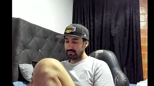 coolfriki online show from November 2025 03:06:01 AM