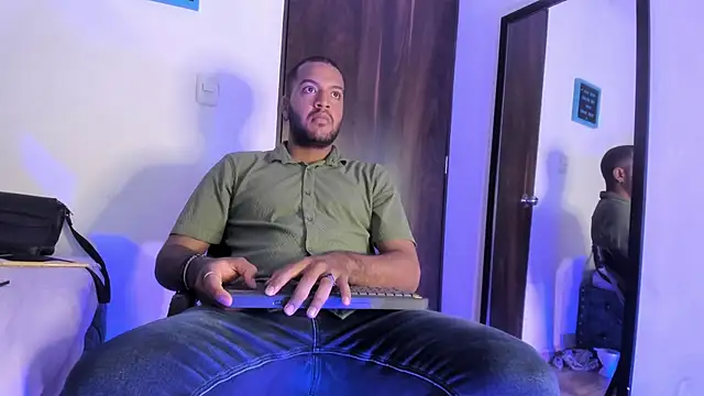 Dann 17  online show from November 2025 05:09:01 AM