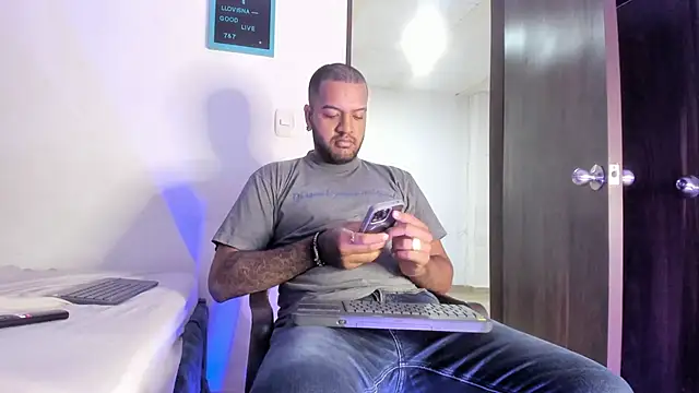 Dann 17  online show from December 2025 02:23:01 PM