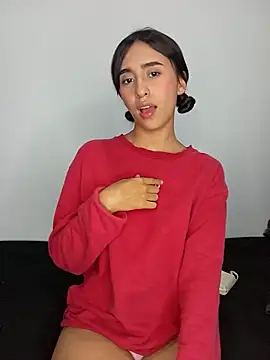 Snapshot of TWUINS-HOT chatting on October 2025 05:49:01 AM TWUINS-HOT online show from October 2025 05:49:01 AM