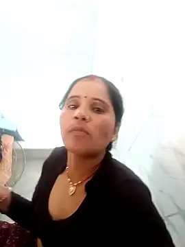 Snapshot of Nm_sanjna chatting on October 2025 06:02:02 AM Nm sanjna online show from October 2025 06:02:02 AM