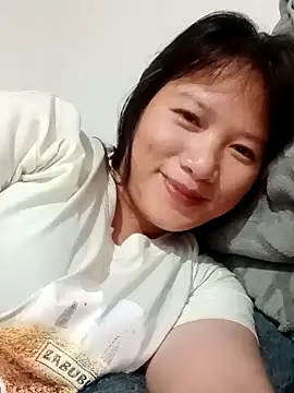 TrangNemo online show from October 2025 02:04:01 PM