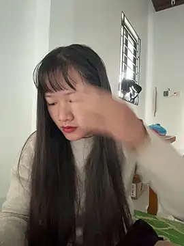 TrangNemo online show from November 2025 01:18:01 AM