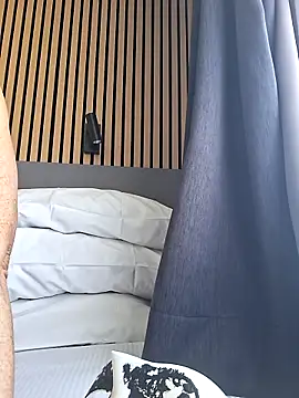 Snapshot of Pimentine chatting on February 2026 02:05:01 AM Pimentine online show from February 2026 02:05:01 AM