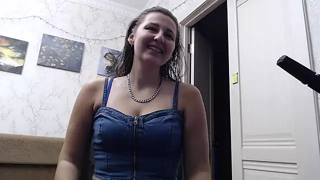 EveVisconti online show from October 2025 05:29:01 AM