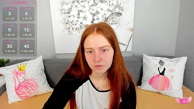 Evarey  online show from December 2025 06:32:01 AM