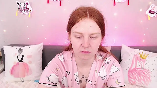 Evarey  online show from June 2026 04:47:01 AM