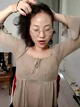 nini10052025 online show from November 2025 05:18:02 AM