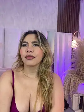 Snapshot of Katya_blonde chatting on November 2025 03:45:01 AM Katya blonde online show from November 2025 03:45:01 AM