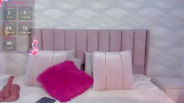 Snapshot of Katya_blonde chatting on March 2026 03:52:02 AM Katya blonde online show from March 2026 03:52:02 AM