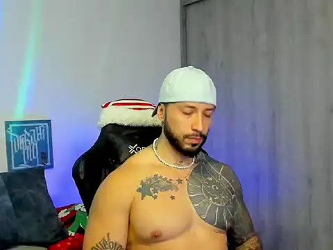 Dave-Max01 online show from December 2025 10:31:01 AM