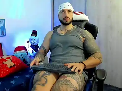 Dave-Max01 online show from December 2025 10:01:01 AM