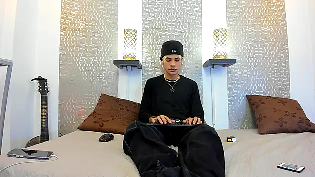 JacobBlackwell  online show from October 2025 07:58:02 PM