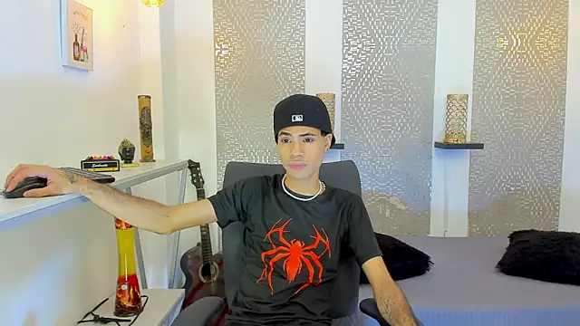 JacobBlackwell  online show from December 2025 07:32:01 PM