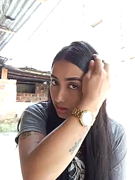 Queen sofya online show from December 2025 05:11:02 PM