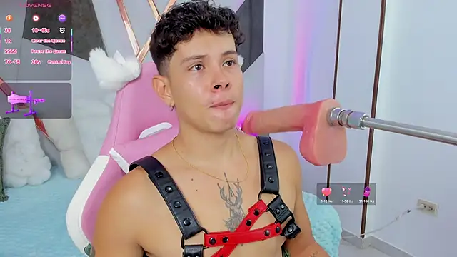 Snapshot of Daniel_Suarez18 chatting on October 2025 01:42:01 AM Daniel Suarez18 online show from October 2025 01:42:01 AM