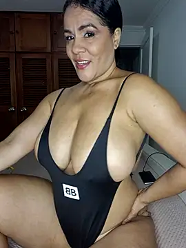 karla-bruni online show from February 2026 10:11:02 AM