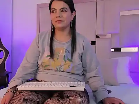 DayanaNaughty online show from November 2025 04:15:02 AM