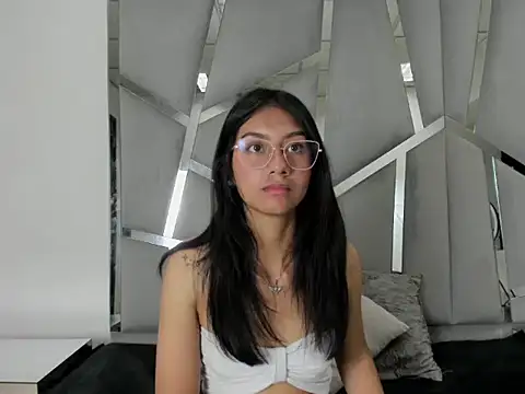 Snapshot of Mia_clark18 chatting on October 2025 09:04:01 PM Mia clark18 online show from October 2025 09:04:01 PM