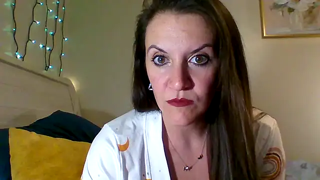 Snapshot of easy_briezy chatting on November 2025 02:11:02 AM easy briezy online show from November 2025 02:11:02 AM