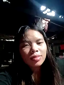 hello-cute online show from October 2025 11:39:01 PM