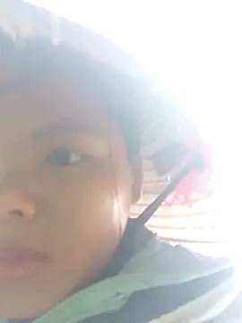 hello-cute online show from November 2025 02:23:02 AM