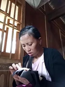 jerry-xx online show from November 2025 02:00:01 AM