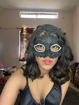 Lovebirdss online show from February 2026 08:22:01 AM